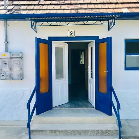 Little Greece بالاتونفوريد